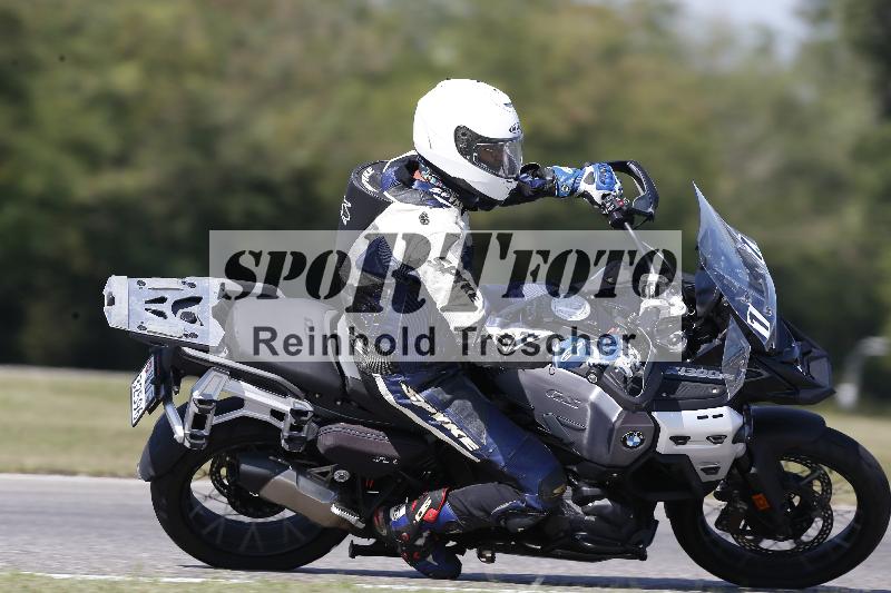 /Archiv-2025/49 26.08.2025 Cornu Master School ADR/gruen-vert/17